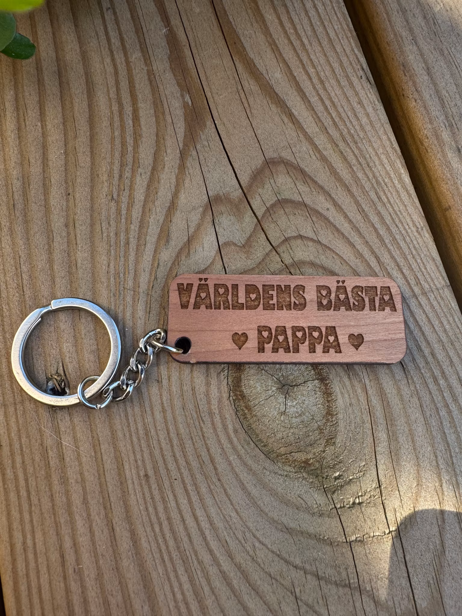 Nyckelring i trä - Världens Bästa