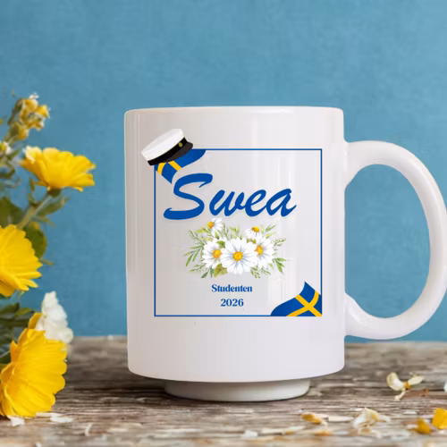 Studentmugg – Flagga & Studentmössa – personlig med namn och år