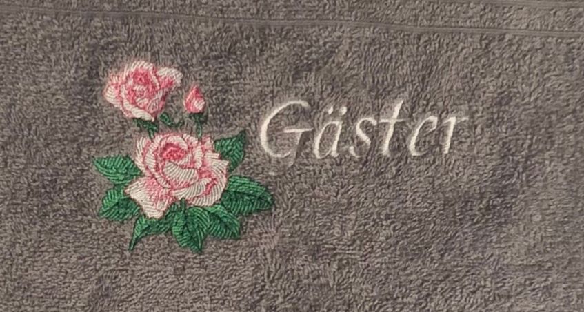 Gästhandduk Två rosor