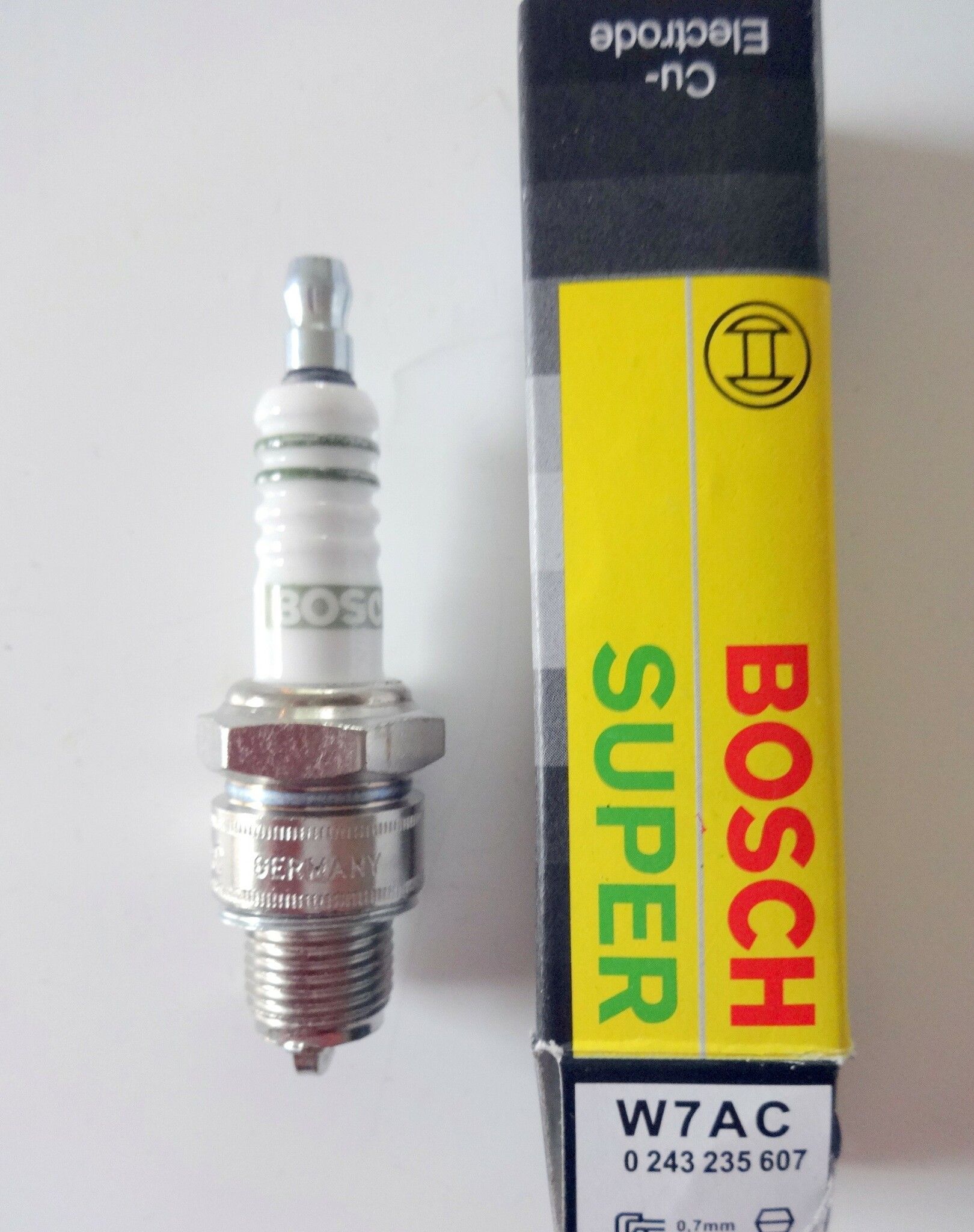 Tändstift Bosch W 7AC 1949-60 8, 9, Aronde, Ariane  (W175T1)
