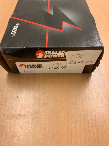 Kolvringssats E 240X 060" Mått 95,25 X 1,98 X 1,98 X 4,76 +060