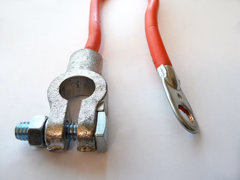 Batterikabel BKR-24 Pluspol Röd 61,0 cm.