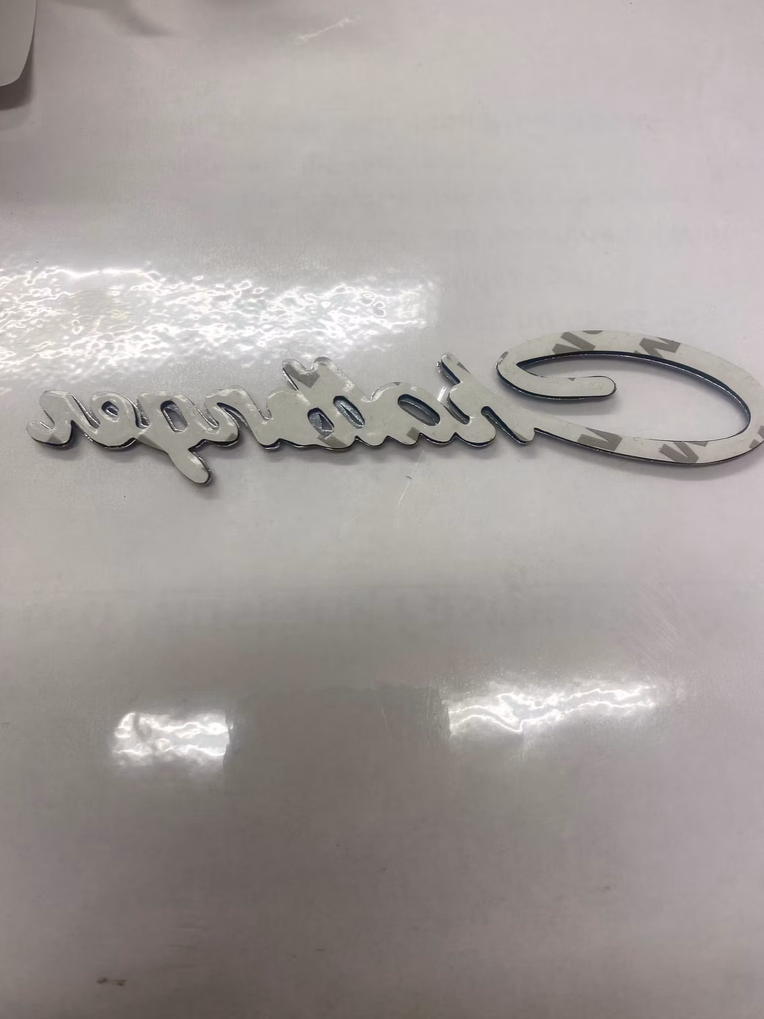 Dodge Challenger emblem