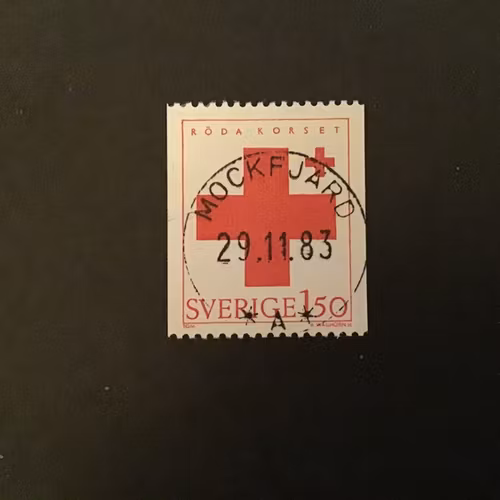 RÖDA KORSET 1983 facit nr 1268 lyxstämplat MOCKFJÄRD