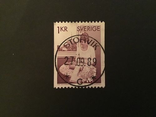 KNYPPLERSKA 1976 facit nr 955 A lyxstämplat STORVIK