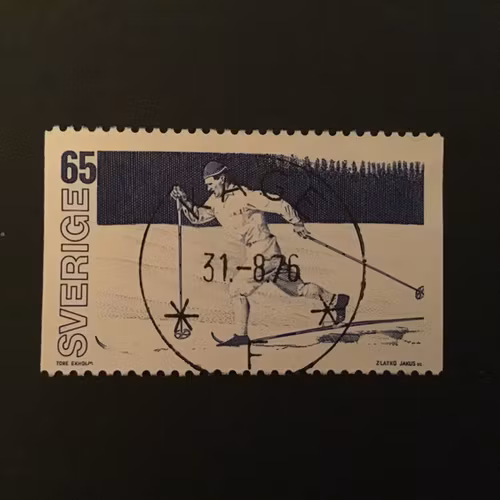 VM PÅ SKIDOR facit nr 854 lyxstämplat KÅGE