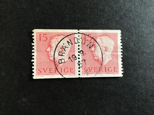 GUSTAF VI ADOLF TYP II facit nr 413 A i LYXSTÄMPLAT PAR BRÄNDÖN