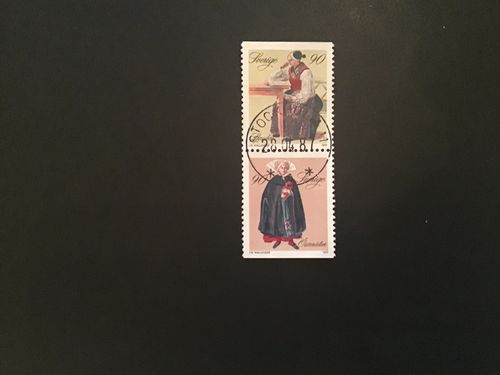 FOLKDRÄKTER 1979 facit nr 1106 SX lyxstämplat par STOCKHOLM 11