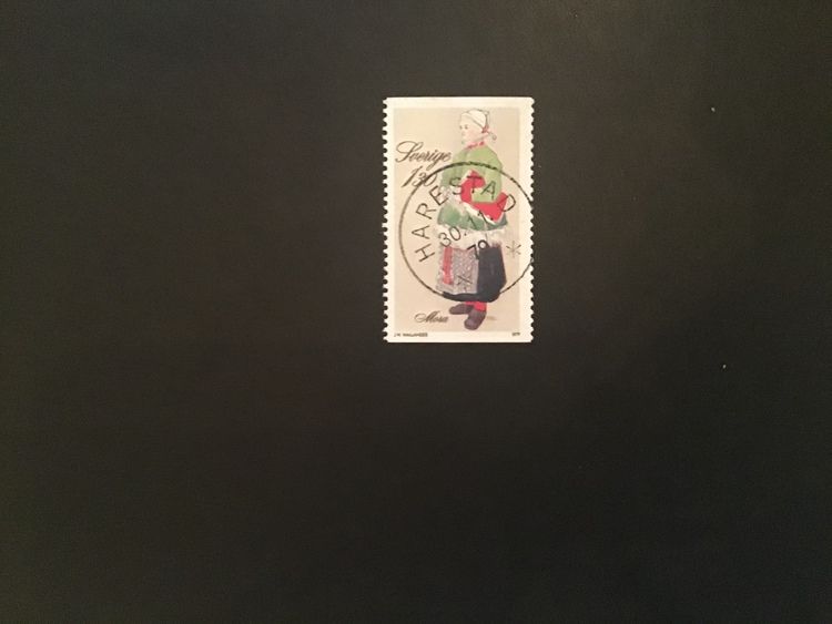 FOLKDRÄKTER 1979 facit nr 1109 praktstämplat HARESTAD