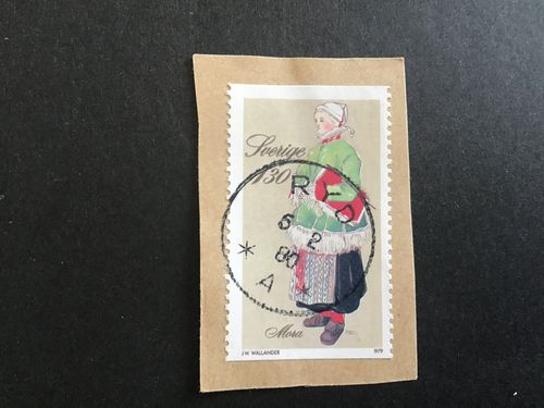 FOLKDRÄKTER facit nr 1109 PRAKTSTÄMPLAT PÅ KLIPP RYD