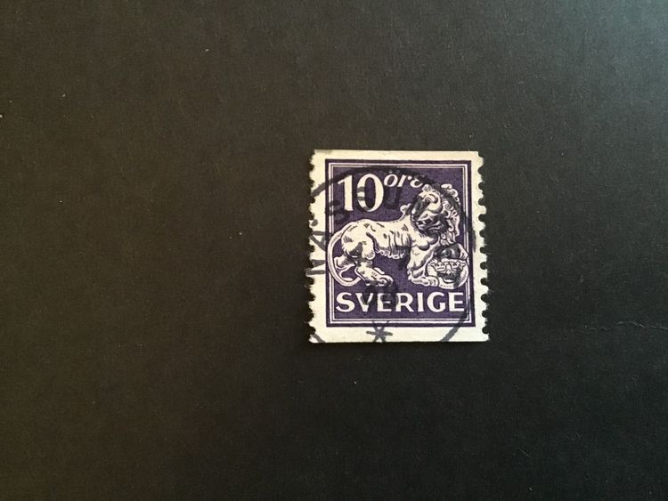 STÅENDE LEJON facit nr 146 A PRAKTSTÄMPLAT NÄSSUNDET
