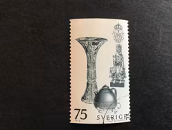 GUSTAF VI ADOLF 90 ÅR STÄMPLAT MÄRKE, facit nr 799