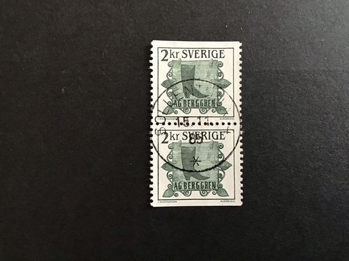 GAMLA SKYLTAR 1985  facit nr 1363 BB LYXSTÄMPLAT PAR SOLLENTUNA 4