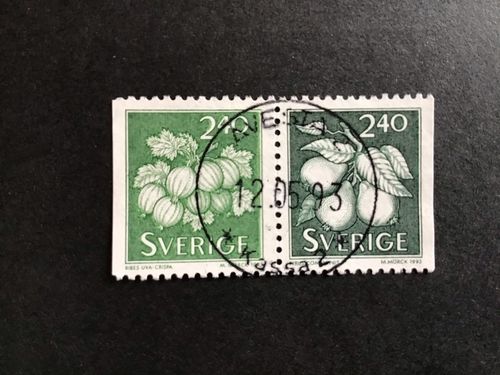 BÄR OCH FRUKTER  facit nr 1786 SX LYXSTÄMPLAT PAR AVESTA 2