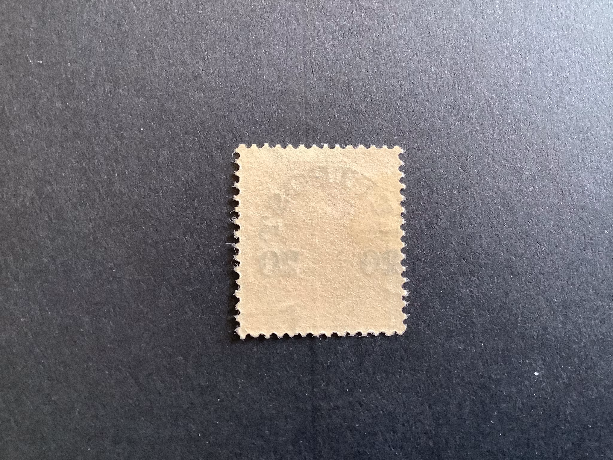 FLYGPOSTFRIMÄRKE facit nr 137 POSTFRISKT märke