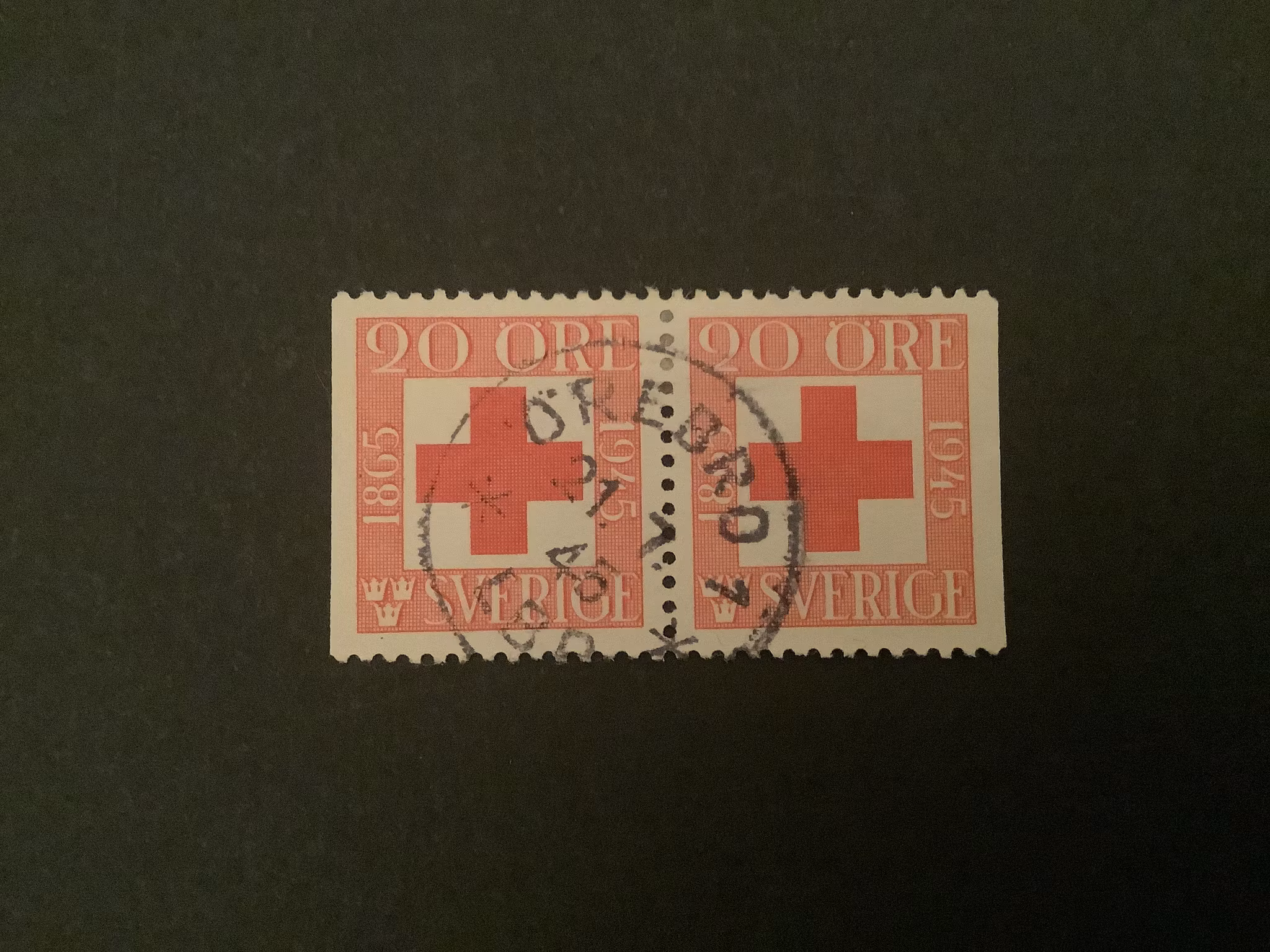 RÖDA KORSET 1945 facit nr 358 BB PRAKTST PAR ÖREBRO 1