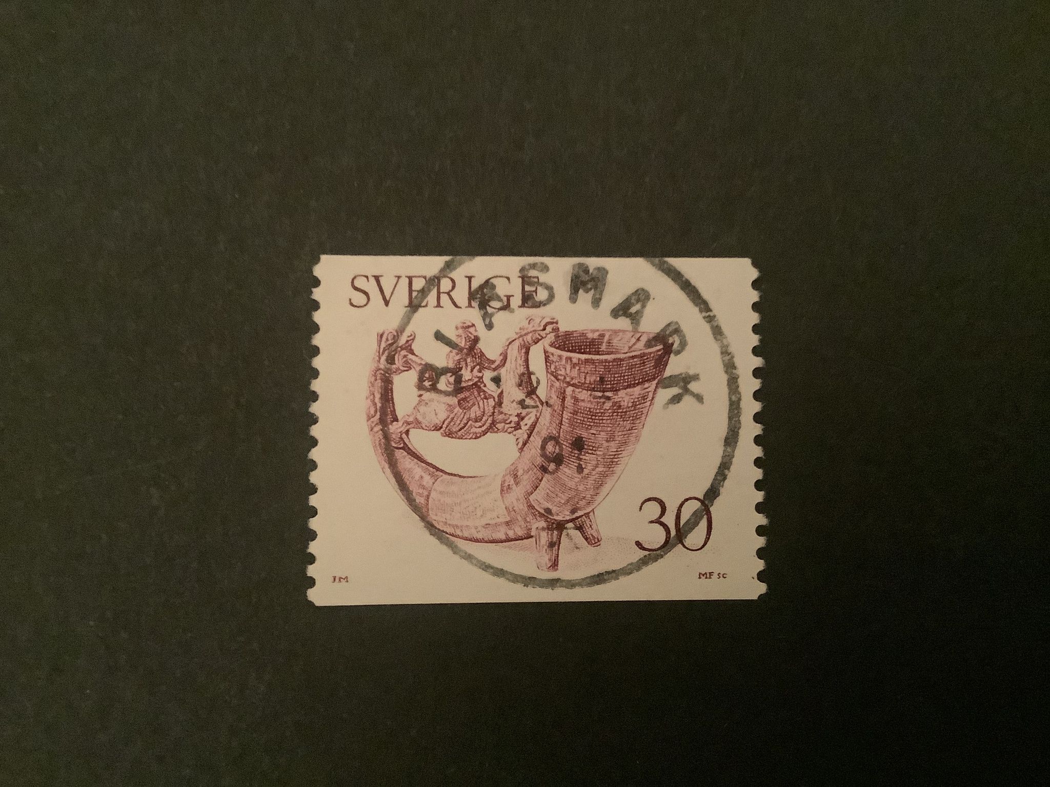 DRYCKESHORN  facit nr 973 LYXST BLÅSMARK