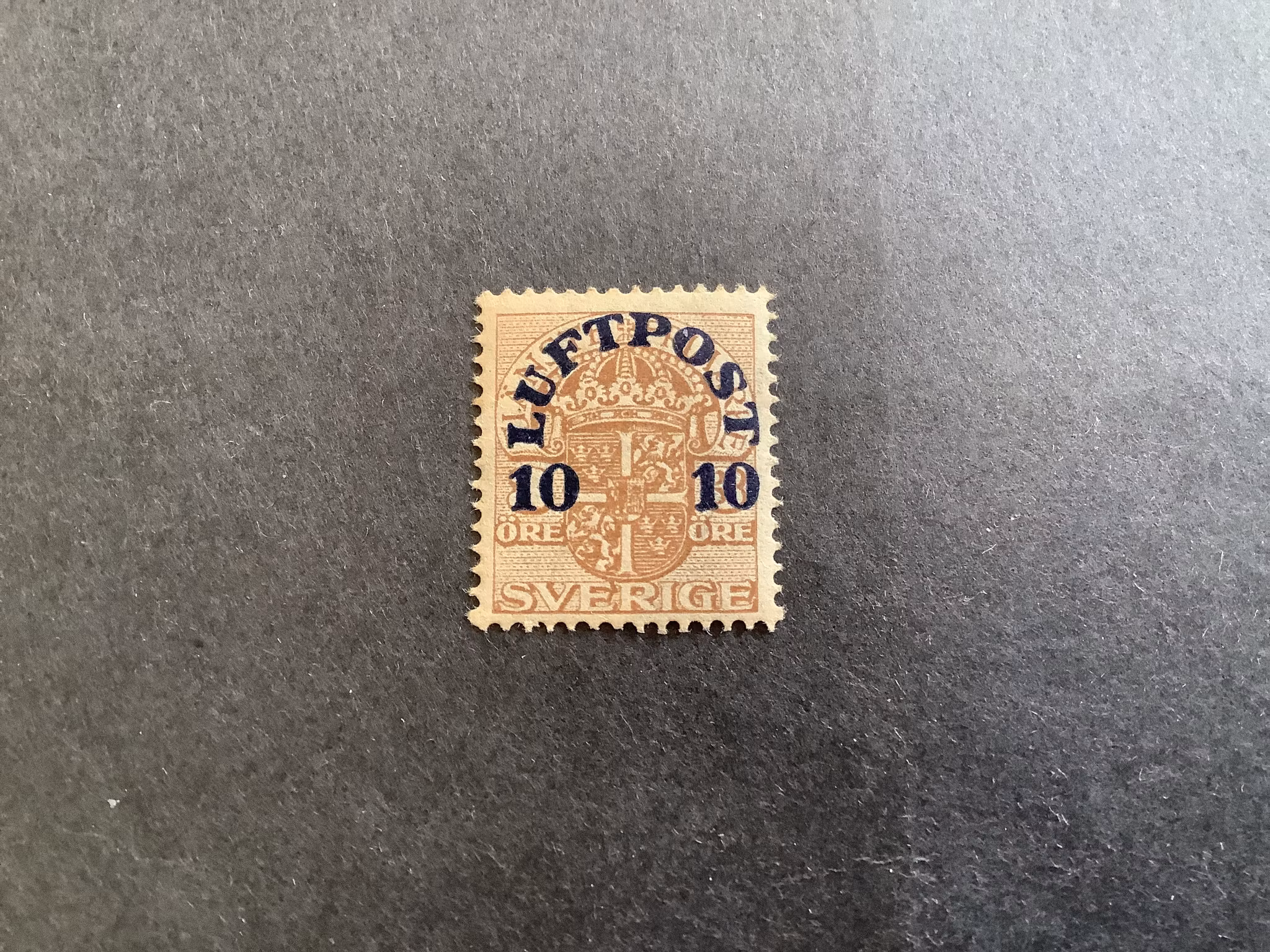 LUFTPOST facit nr 136 POSTFRISKT MÄRKE