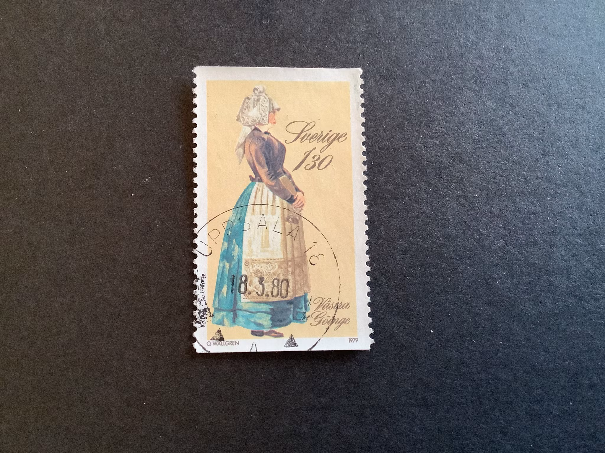 FOLKDRÄKTER 1979 facit nr 1108 lyxstämplat UPPSALA 18