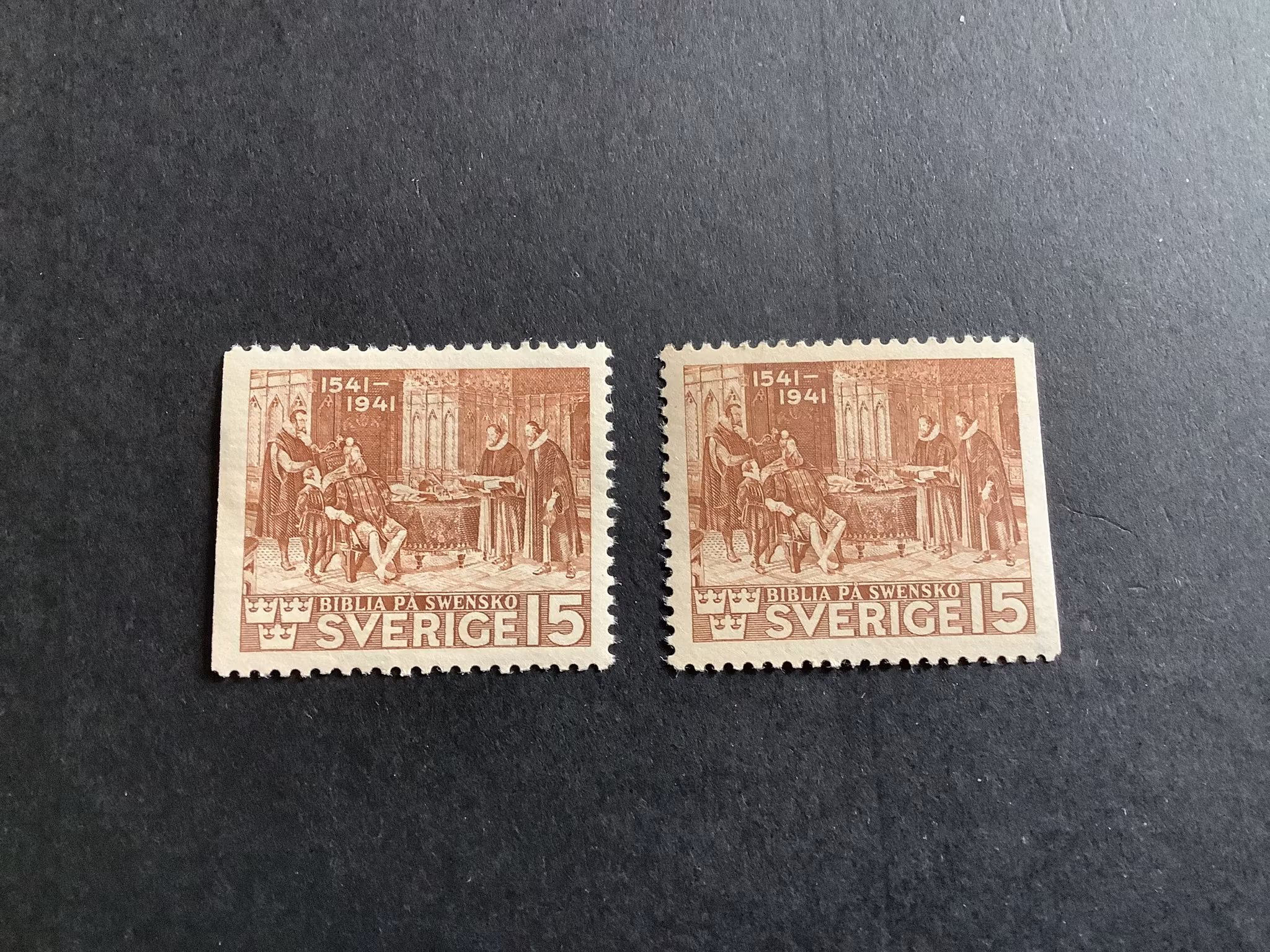BIBELN 2 ST facit nr 328 B1 och B2 POSTFRISKA 3-SIDIGA