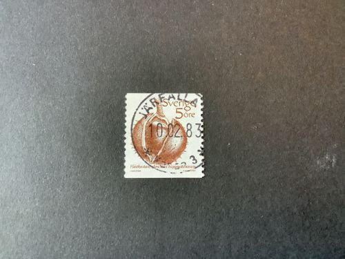 Frukter 1983 facit nr 1241 lyxstämplat JÄRFÄLLA