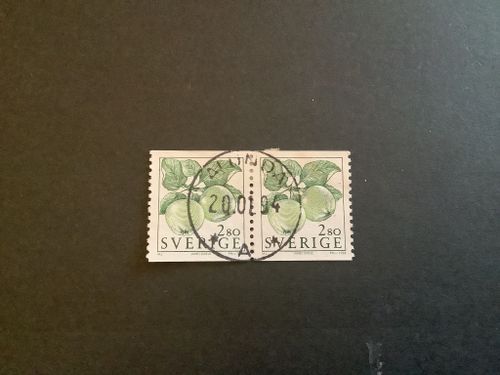 Äpplen och plommon facit nr 1820 lyxstämplat par ALUNDA