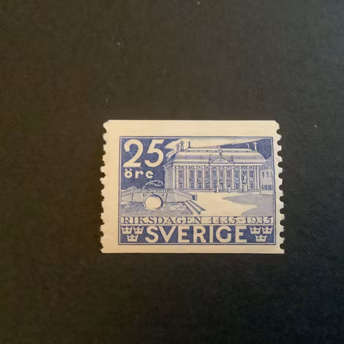 Riksdagen facit 243  postfriskt märke