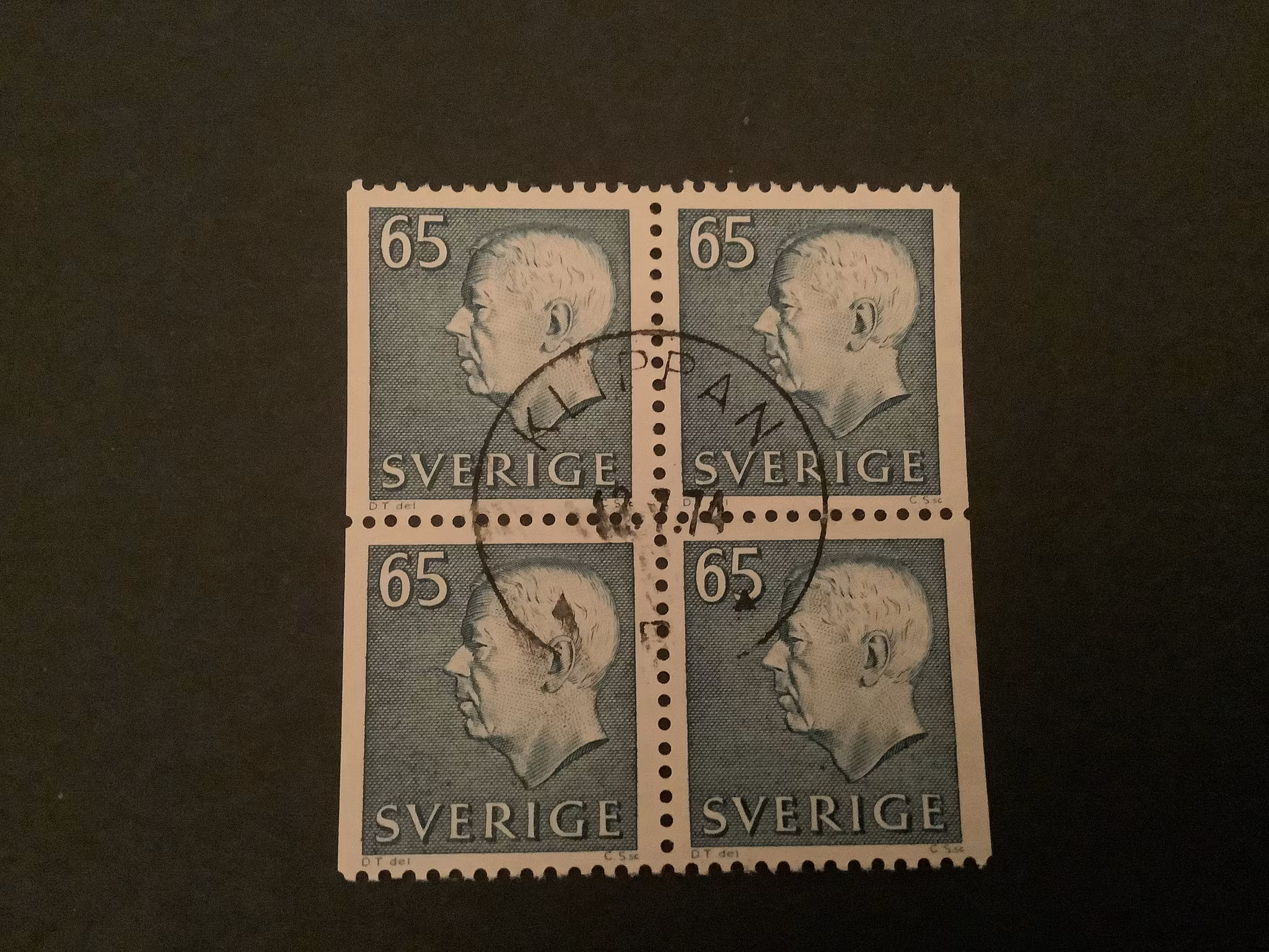 Gustaf VI Adolf typ III  facit nr 435 BB i lyxstämplat block KLIPPAN