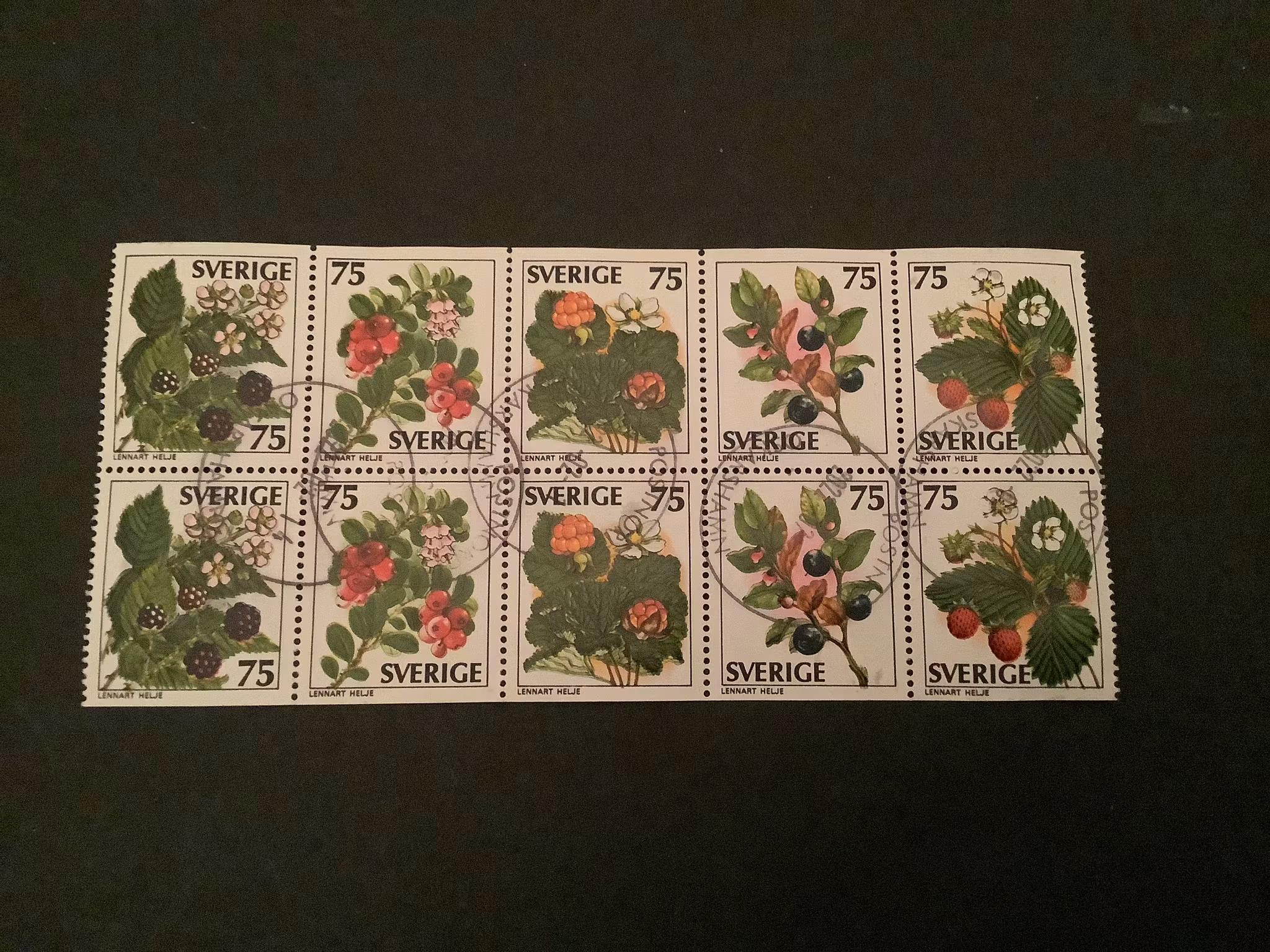Vilda bär facit nr 1011-1015 i stämplat block