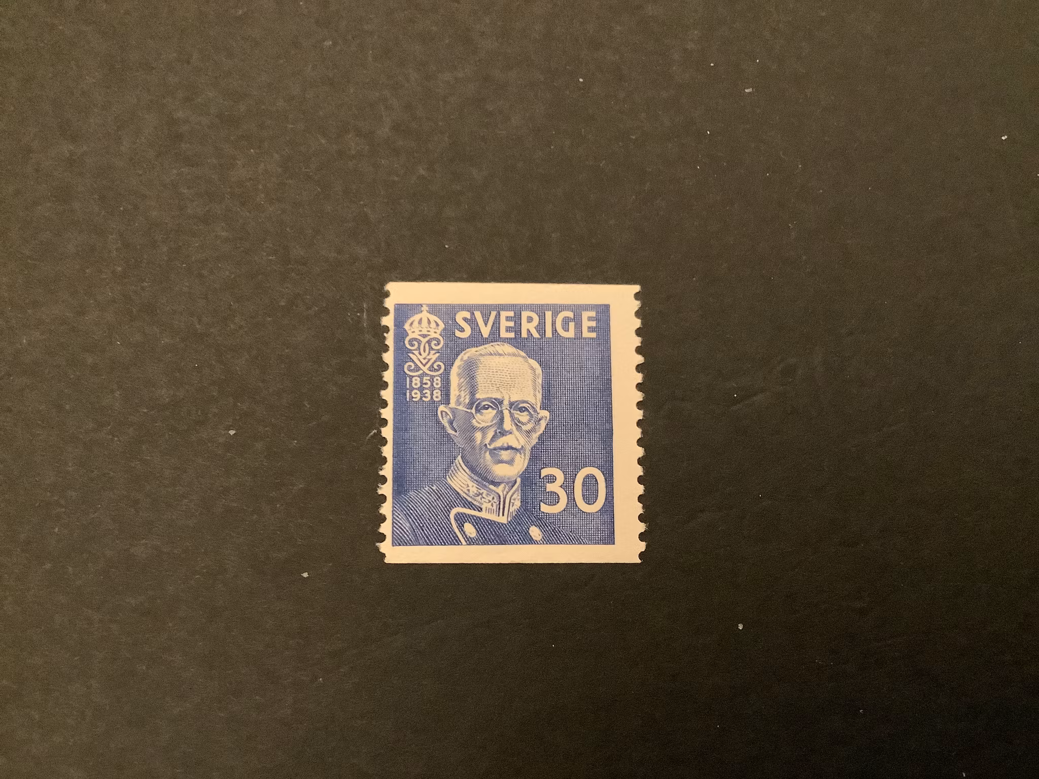 Gustaf V 80 år facit nr 268 postfriskt märke