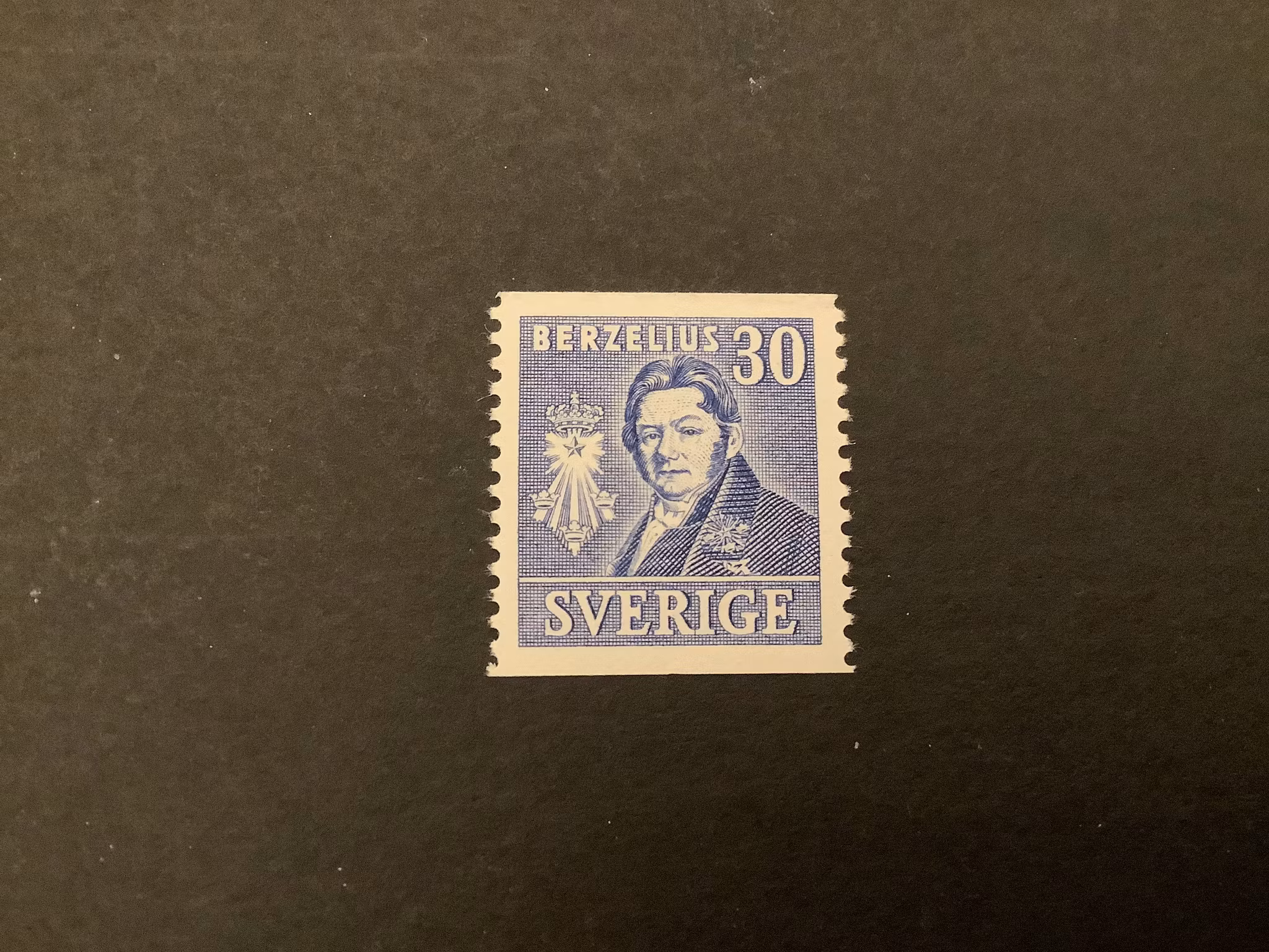 Kungliga vetenskapsakademien facit nr 322 postfriskt märke