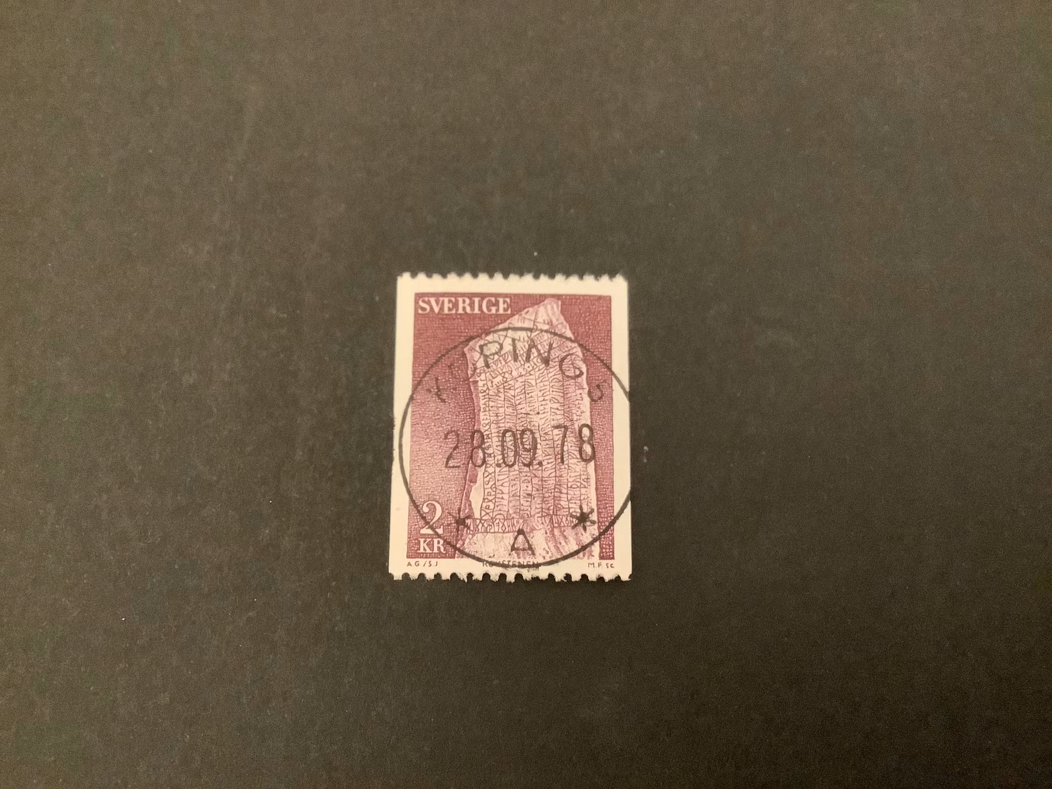 Rökstenen facit nr 924 V2 lyxstämplat KÖPING 5