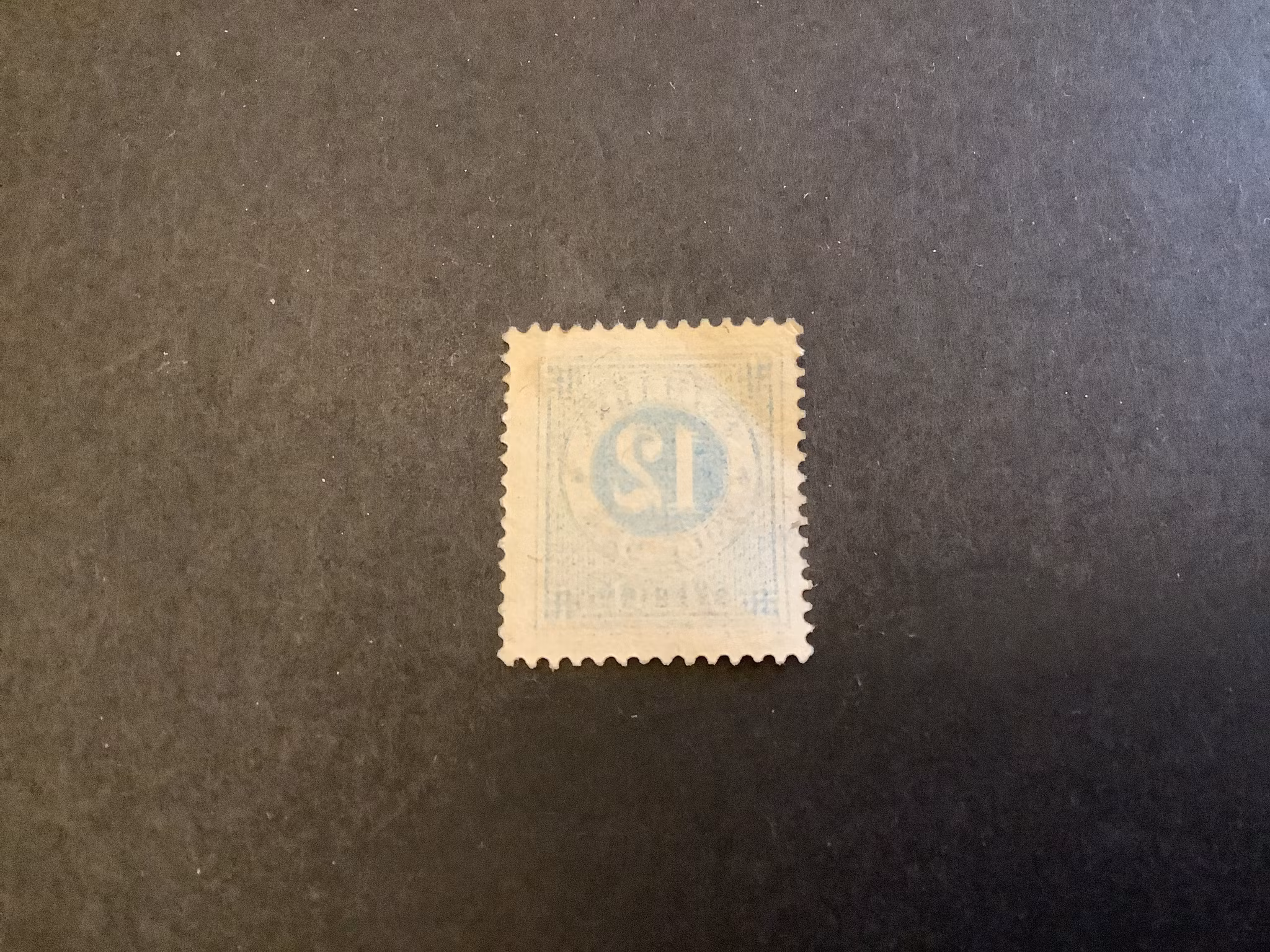 Facit nr 32 med spegeltryck
