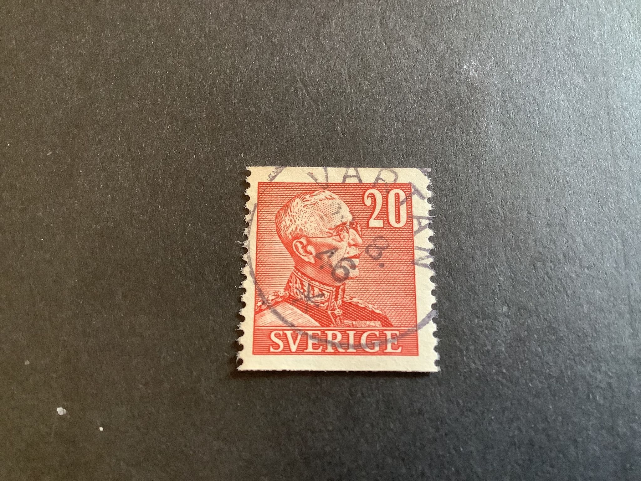 Gustaf V profil höger facit nr 276 A praktstämplat VÄRTAN