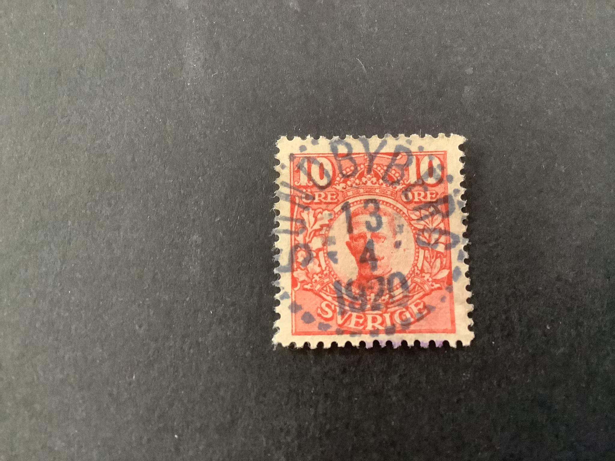 Gustaf V i medaljong facit nr 82 lyxstämplat SUNDBYBERG