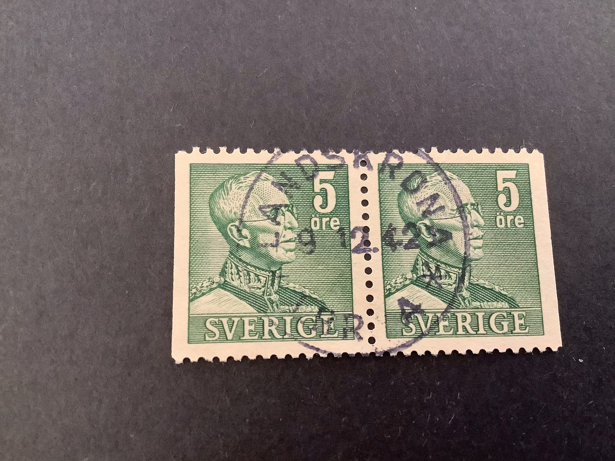 Gustaf V profil höger facit nr 271 BB lyxstämplat par LANDSKRONA *LBR A*