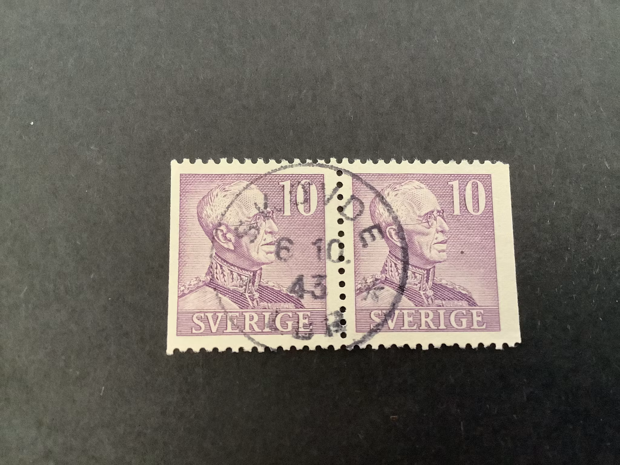 Gustaf V profil höger facit nr 273 BB lyxstämplat par SKÖVDE