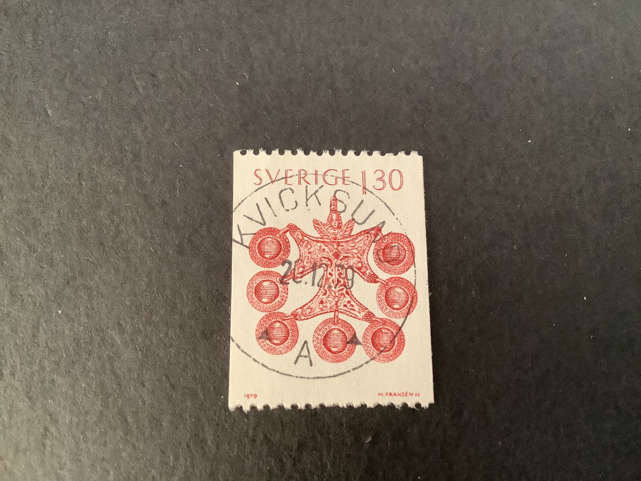 Folkdräkter facit nr 1107 lyxstämplat KVICKSUND