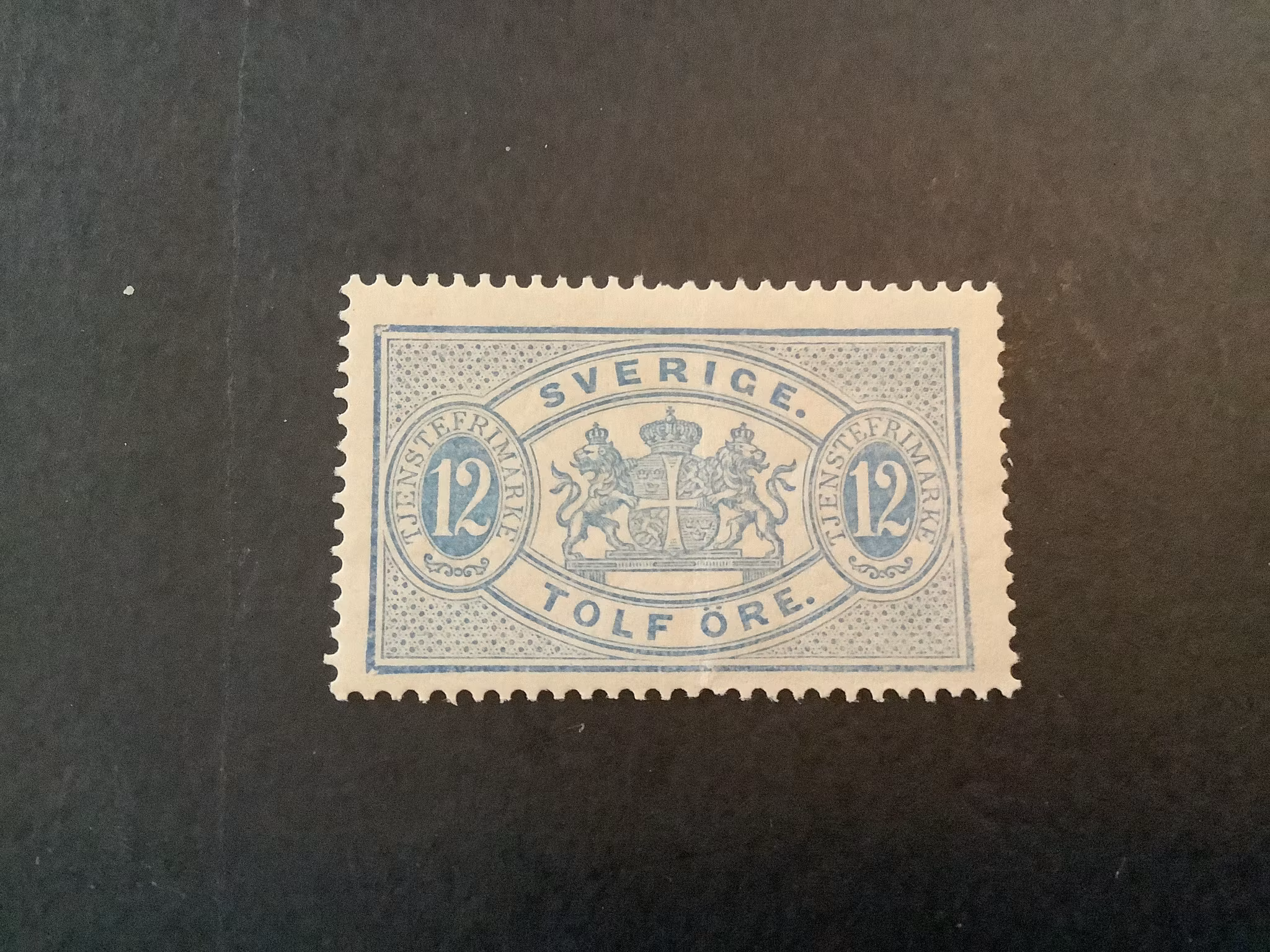 Tjänste 17 a postfriskt märke