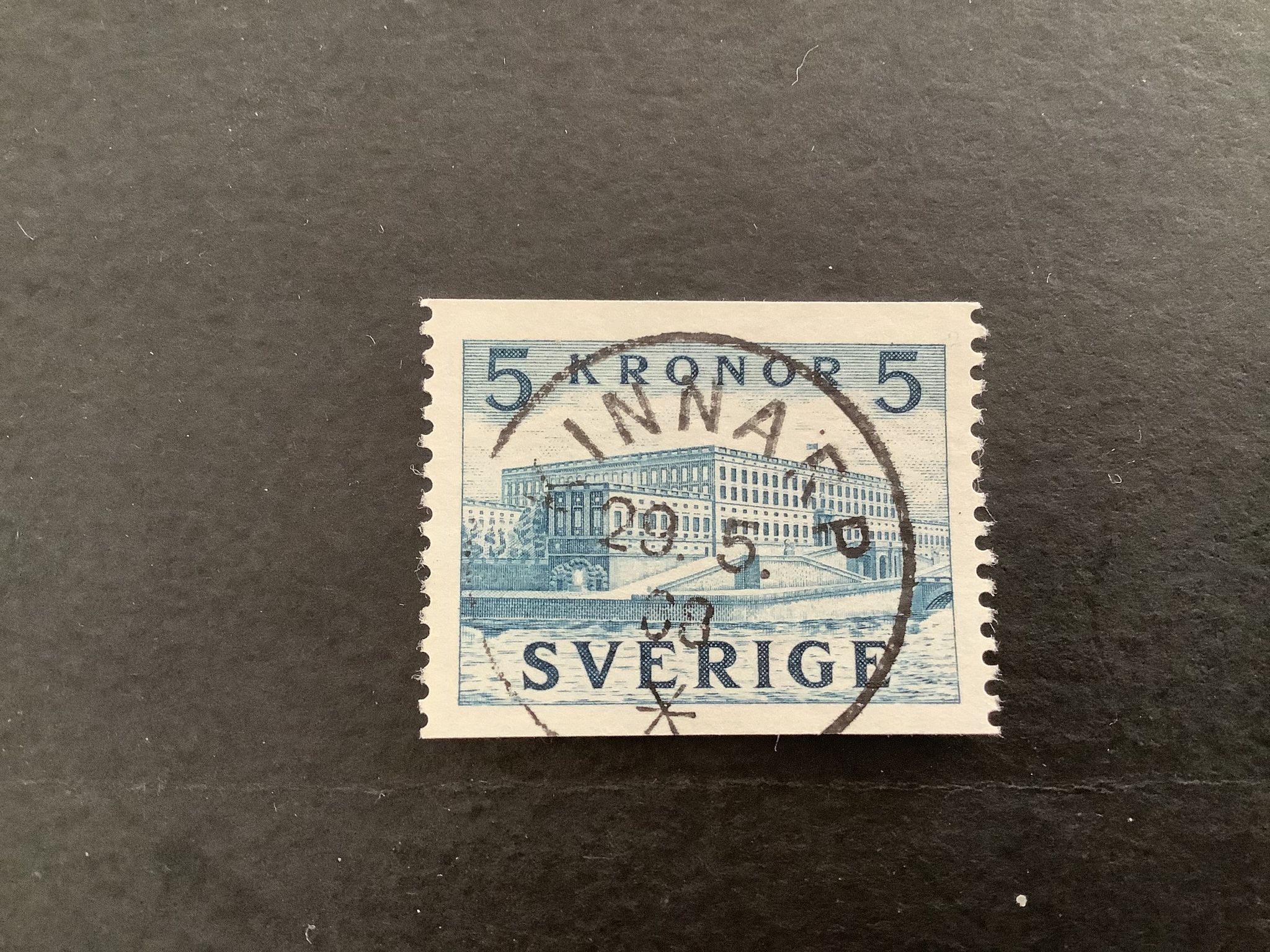Stockholm slott facit nr 332 A praktstämplat KINNARP
