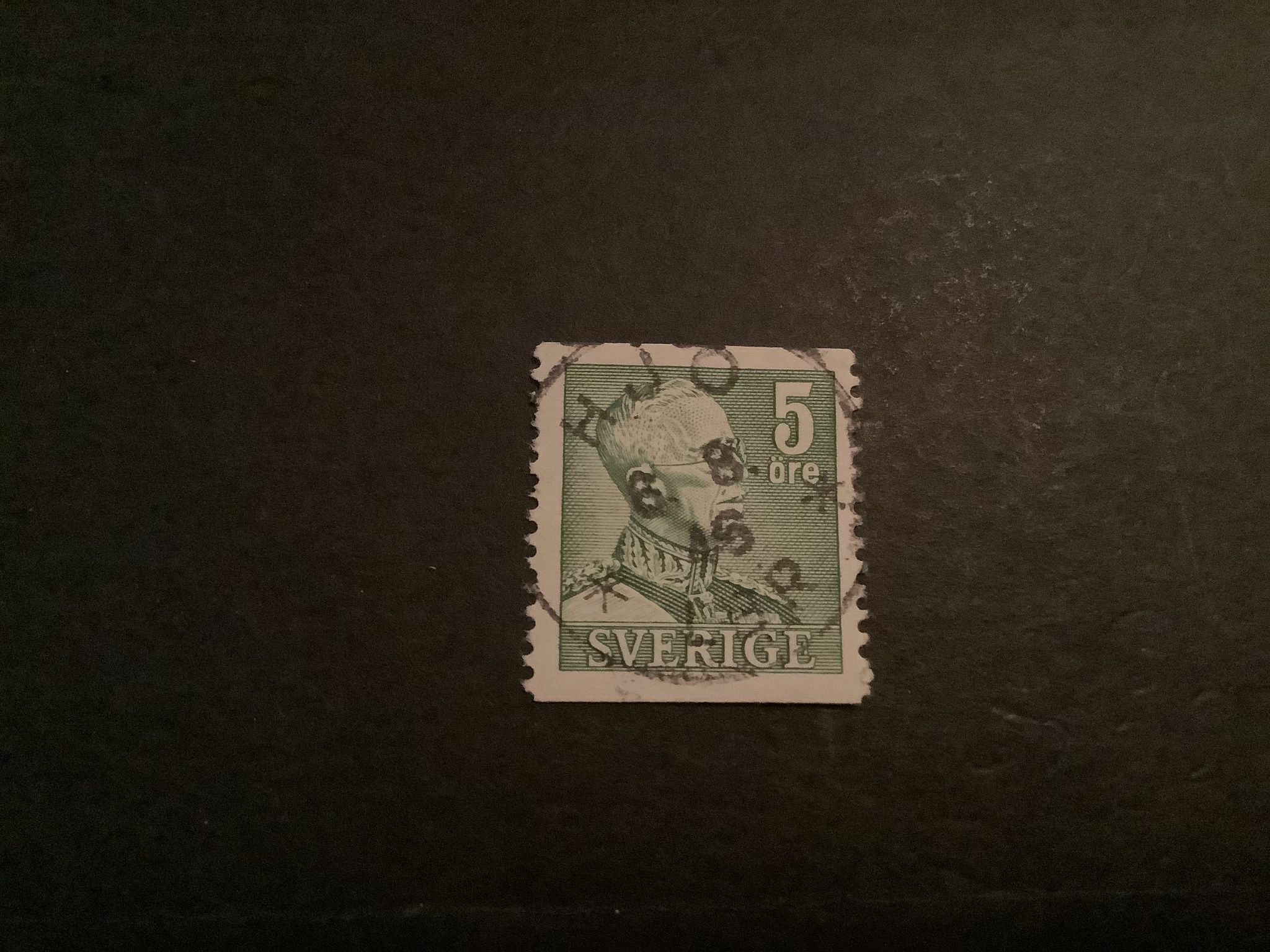 Gustaf V profil höger facit nr 271 A praktstämplat HJO *LBR*