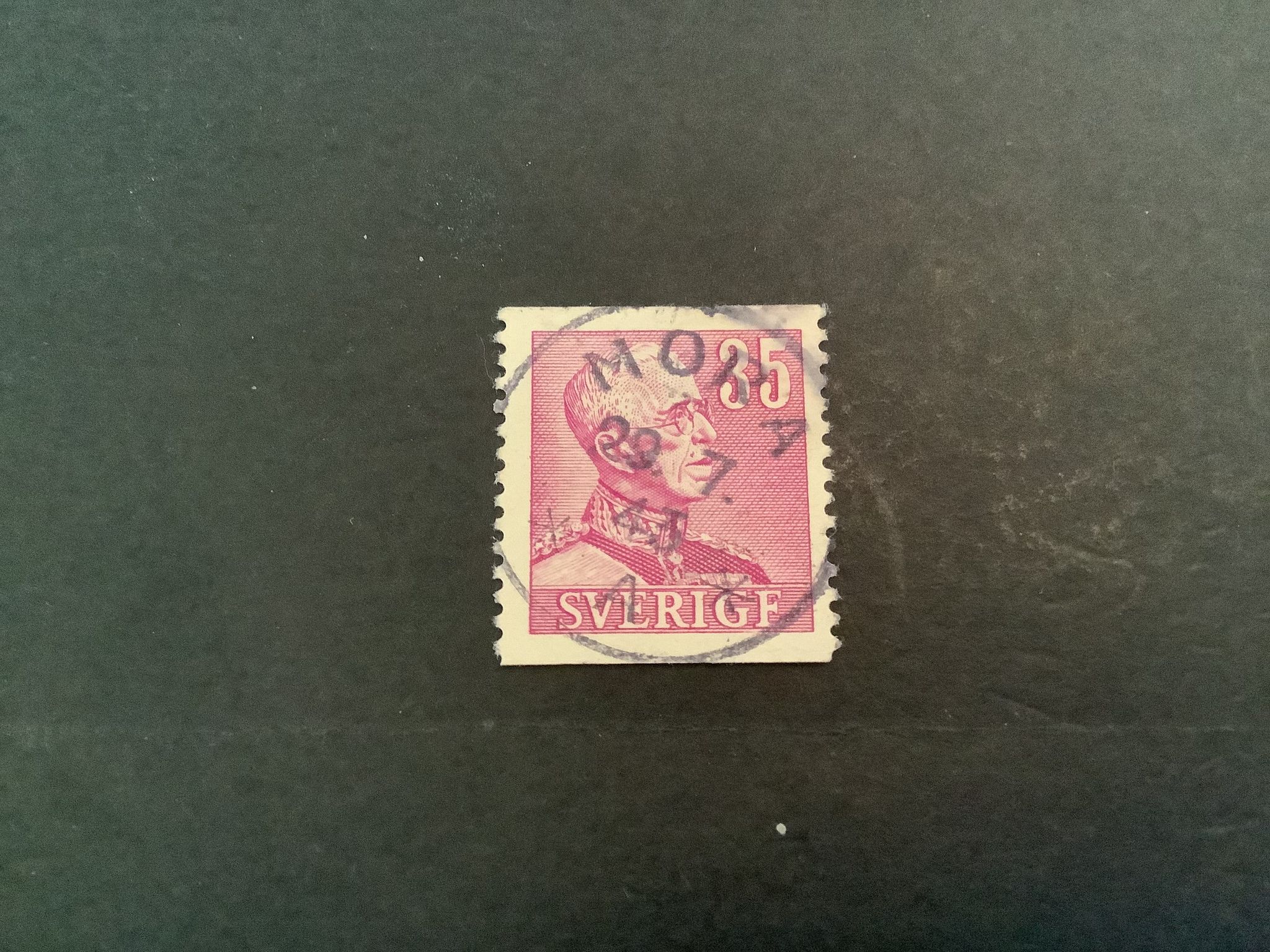Gustaf V profil höger facit nr 280  praktstämplat MORA