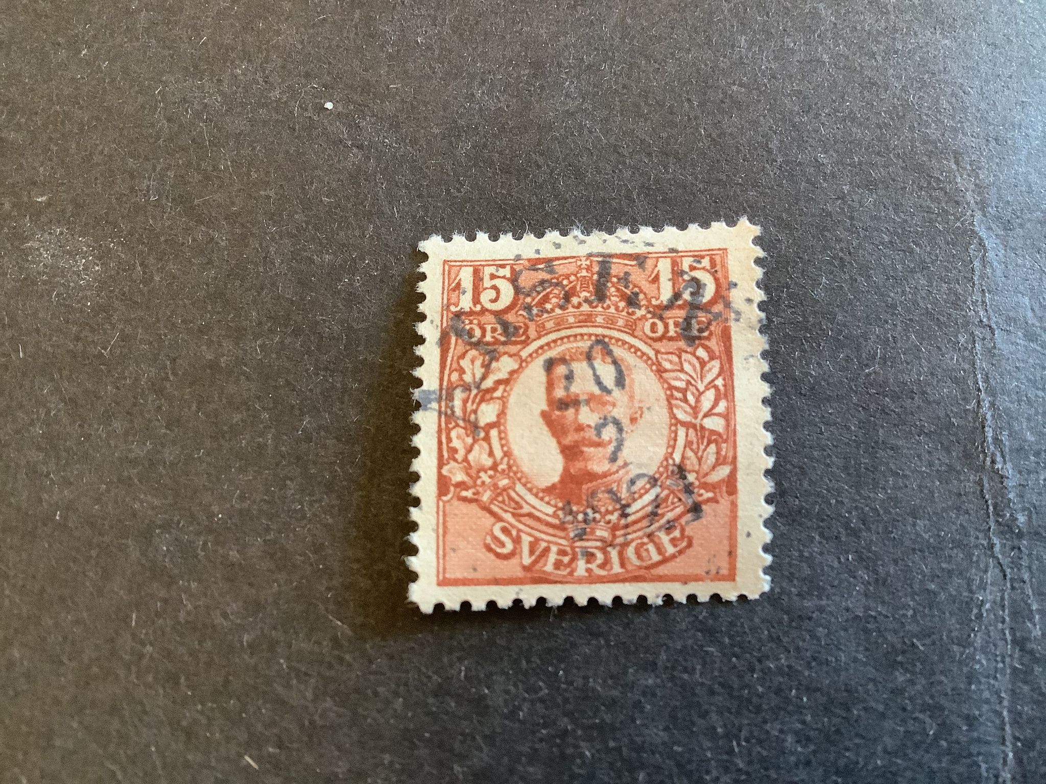 Gustaf V i medaljong facit nr 84 praktstämplat ALSEN