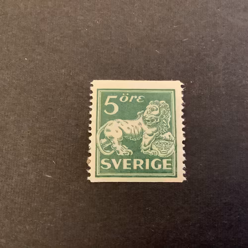 Stående lejon facit nr 143 Ea postfriskt märke