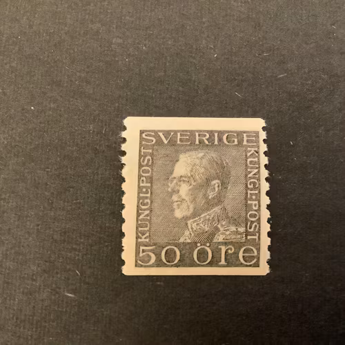 Gustaf V profil vänster på Agry papper postfriskt, facit nr 192 a