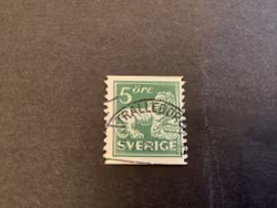 Stående lejon facit nr 143 A med plåtspricka