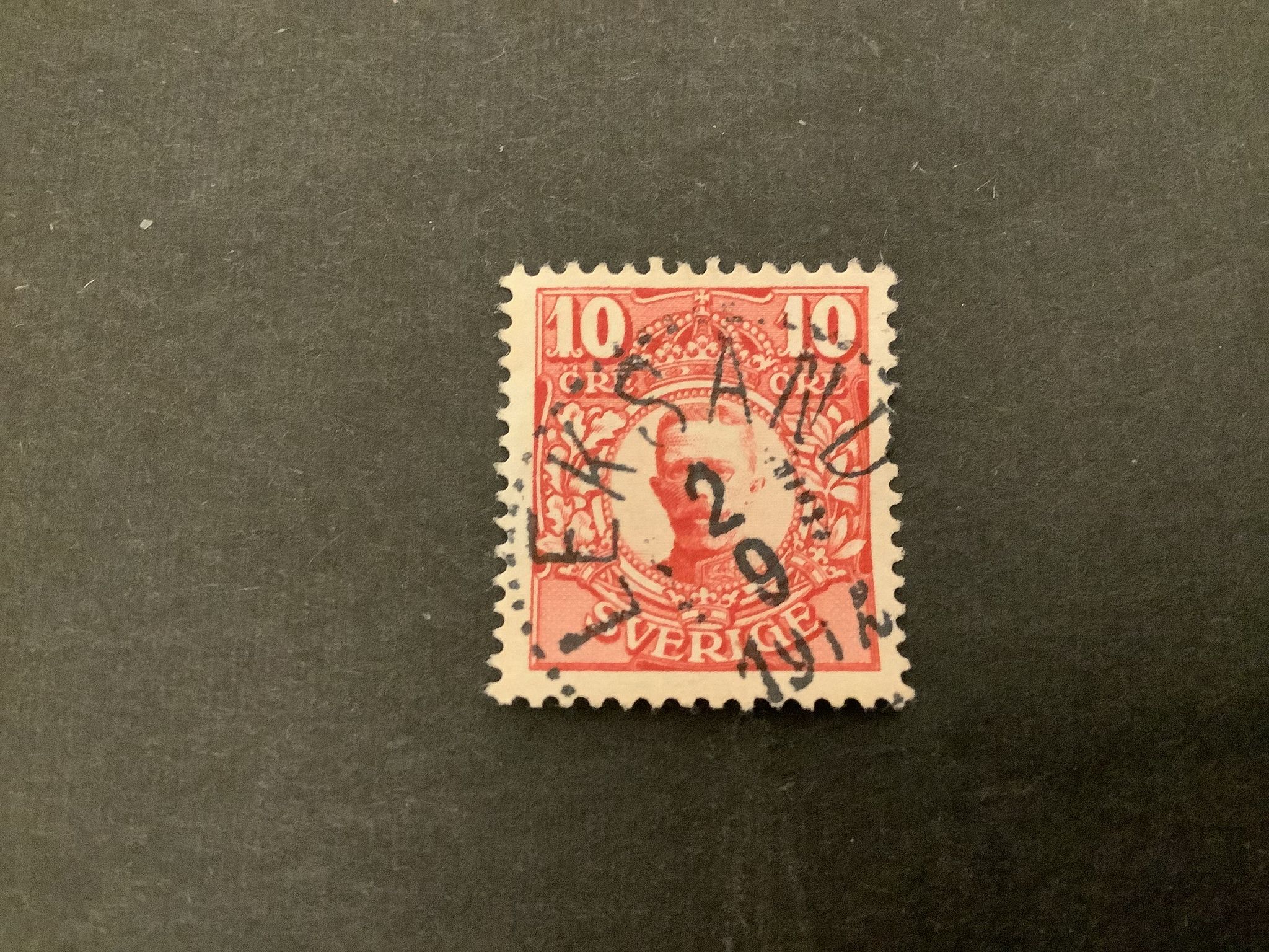 Gustaf V i medaljong facit nr 82 praktstämplat LEKSAND