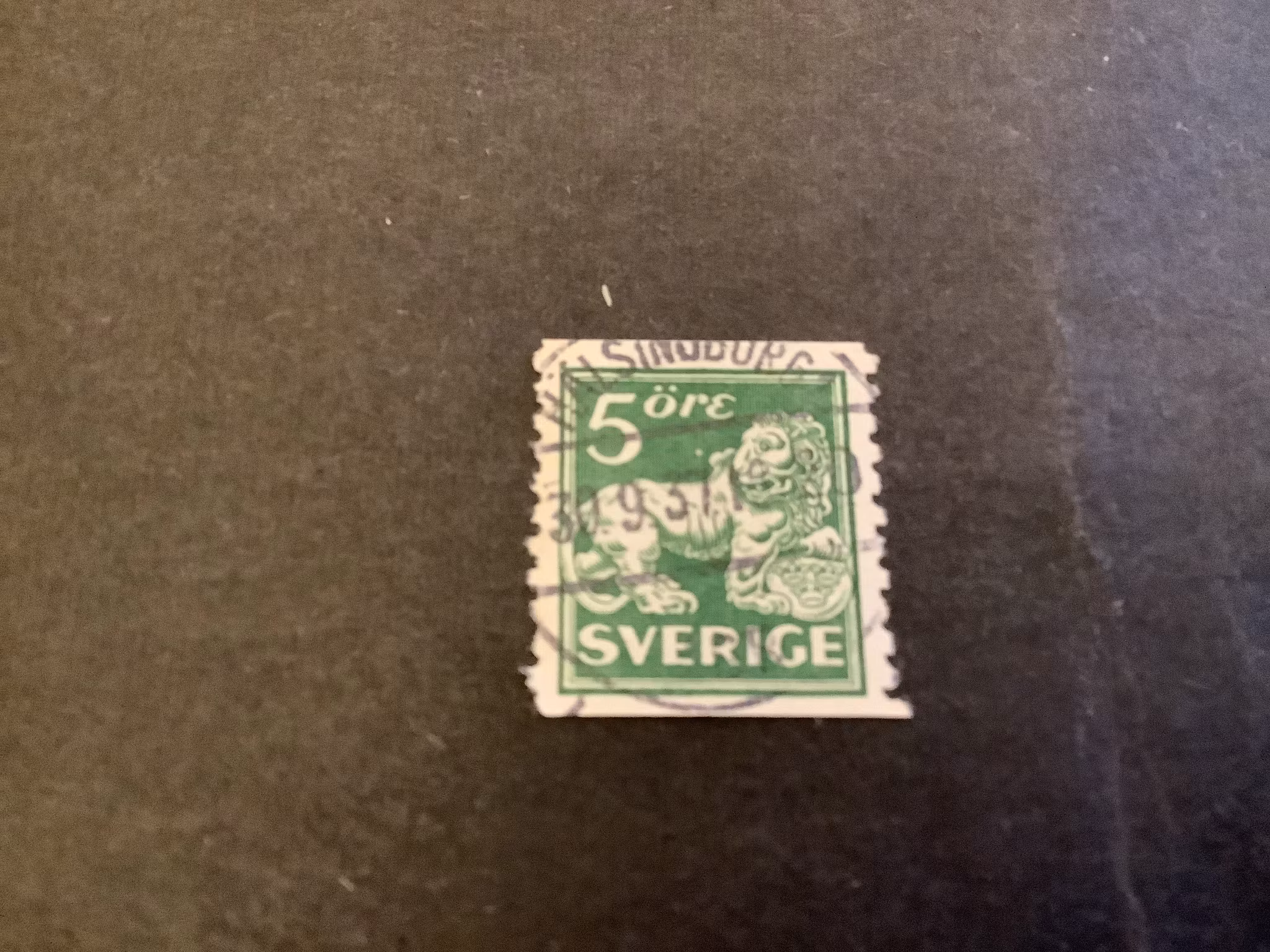 Stående lejon facit nr 143 A praktstämplat HÄLSINGBORG 1