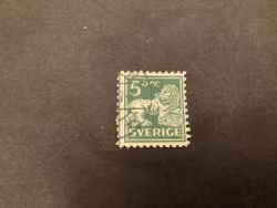 Stående lejon facit nr 143 C stämplat med plåtskarvstecken