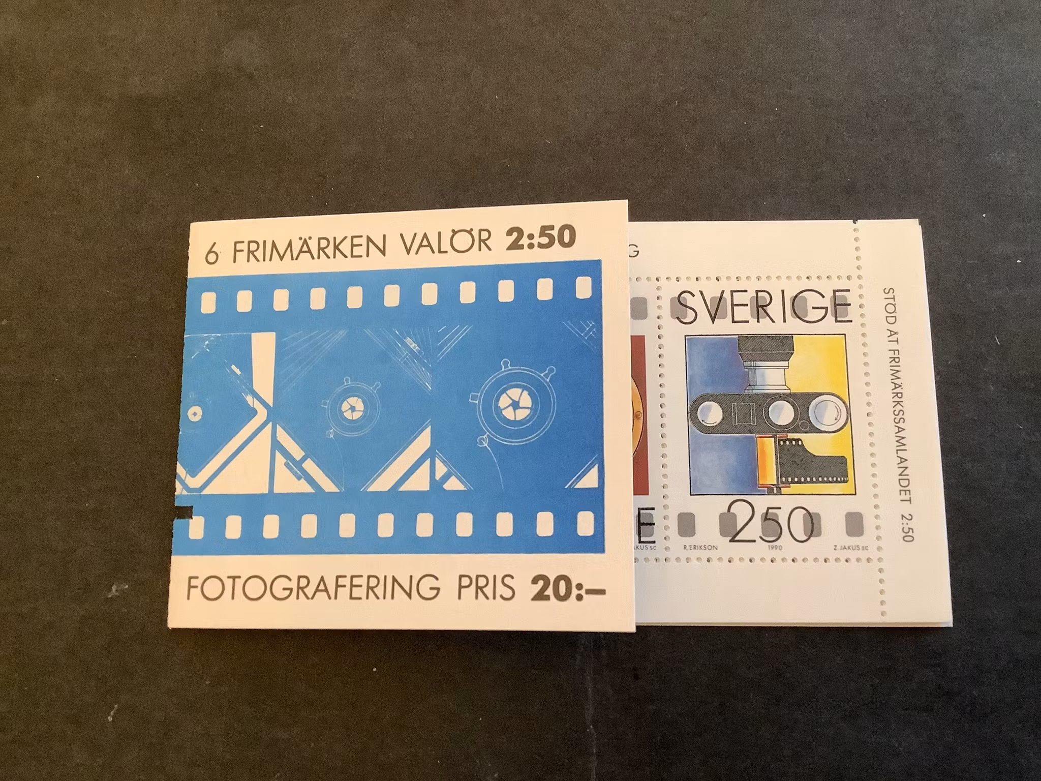 Fotografering postfriskt häfte med ryggtryck